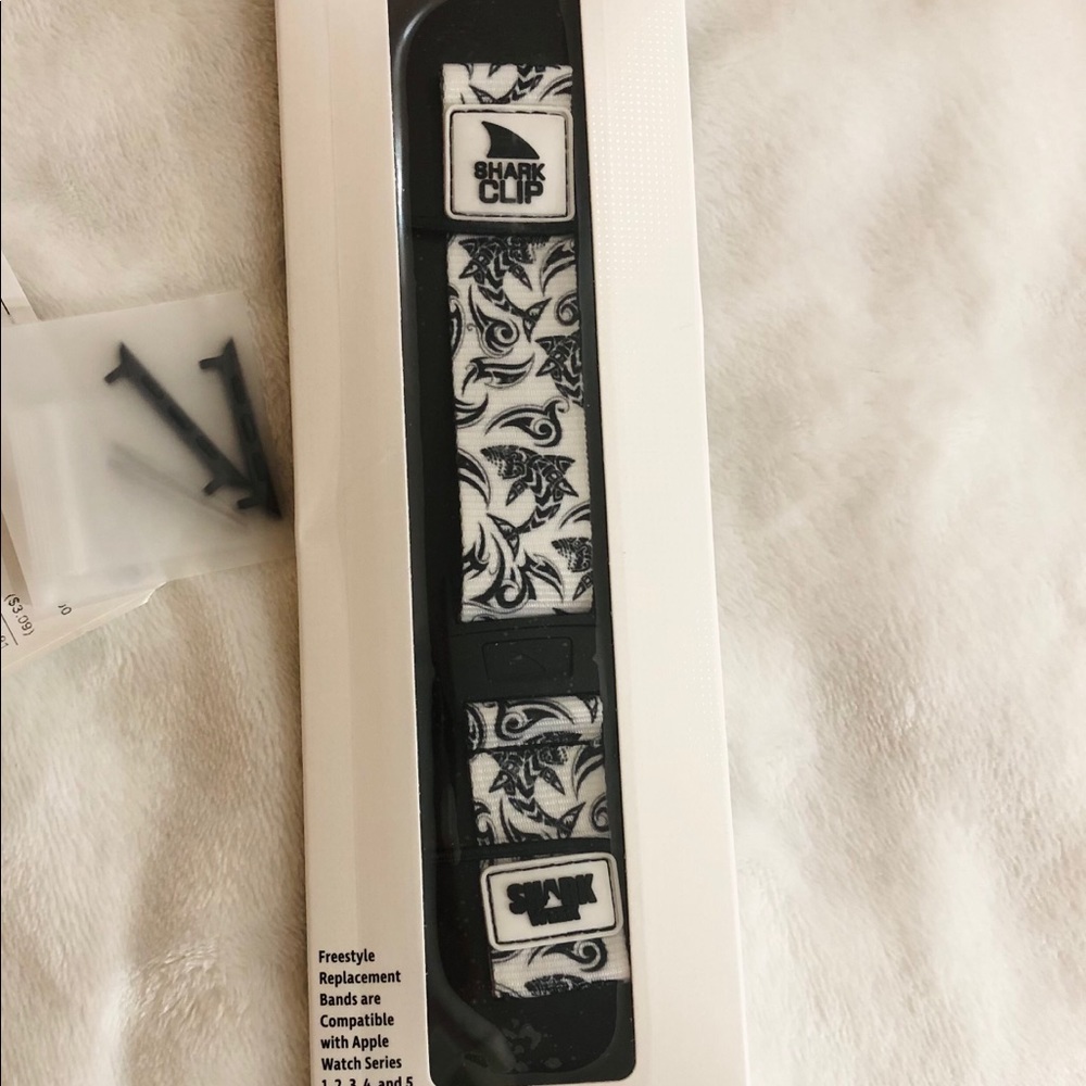 NEW Freestyle SHARK CLIP and Apple Watch Adapter